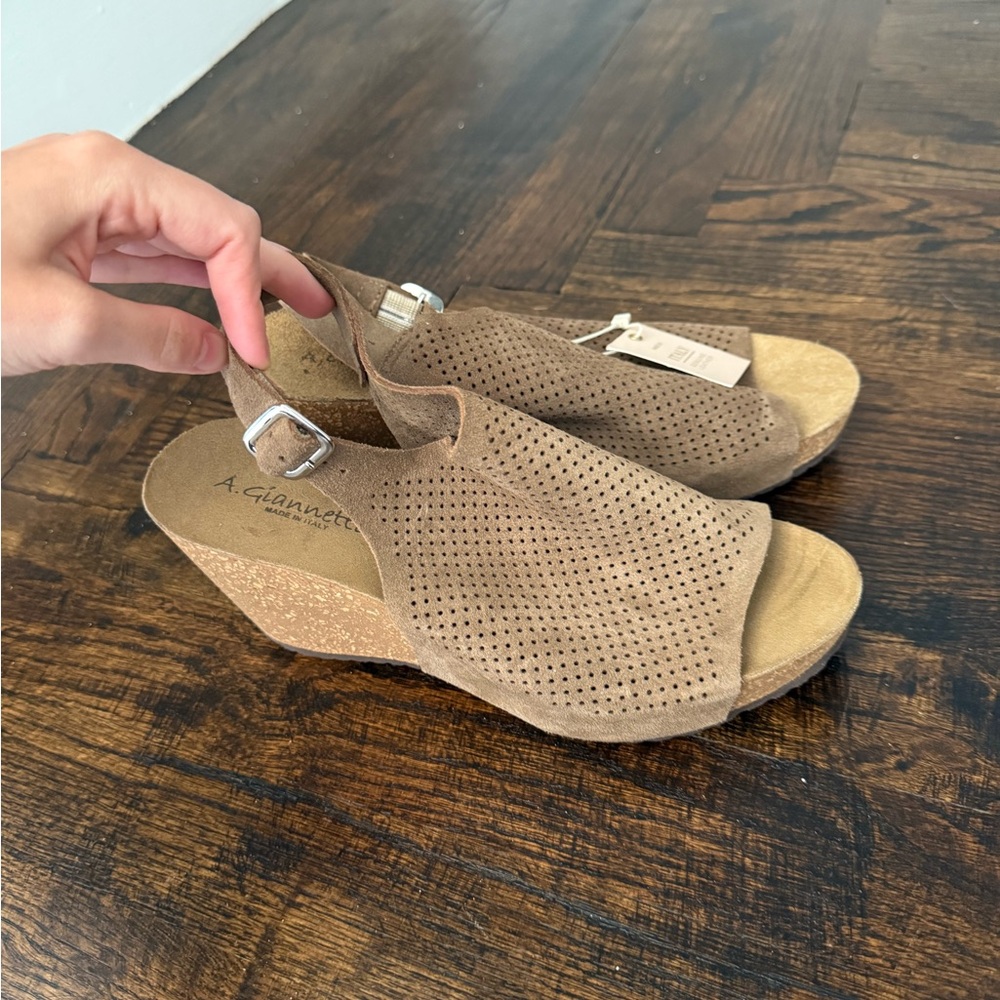 A. Giannetti Women's Tan Wedges- NEW made in Italy - Picture 9 of 9